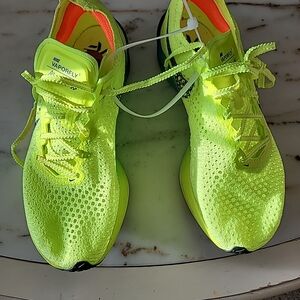 Nike Vaporfly3 Neon Yellow Athletic Shoe NEW Never Worn Size 6.5